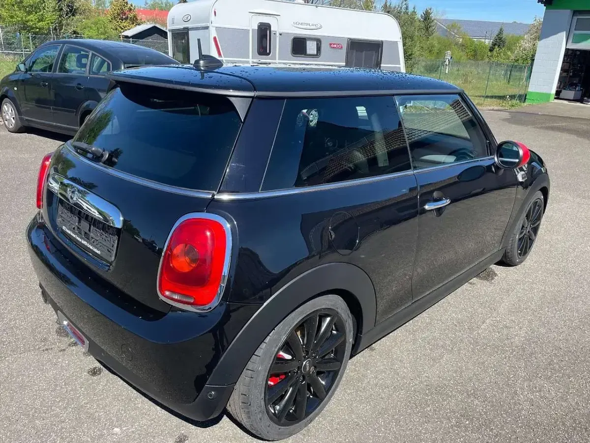 Używany Mini Cooper D 116 KM (85 kW) 2014 Czarny Hatchback