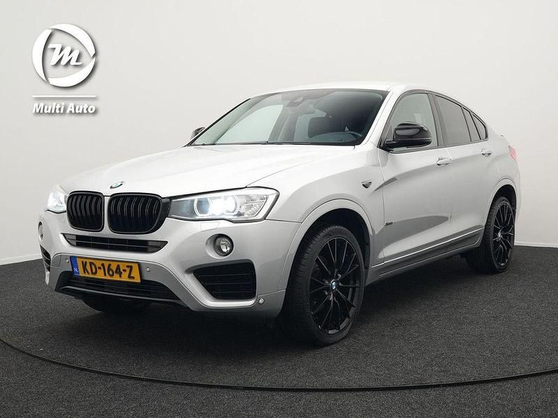 Grau Gebraucht 2016 BMW X4 Executive SUV | 17.940 € (Superpreis) - Bild 1/4