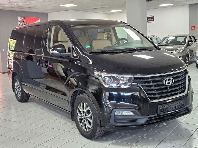Schwarz Gebraucht 2020 Hyundai H-1 Van / Kleinbus | 29.900 € (Fairer Preis) - Bild 1/4