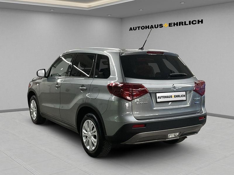 Gebraucht Suzuki Vitara Comfort 129 PS (94 kW) 2022 Andere (grau) SUV