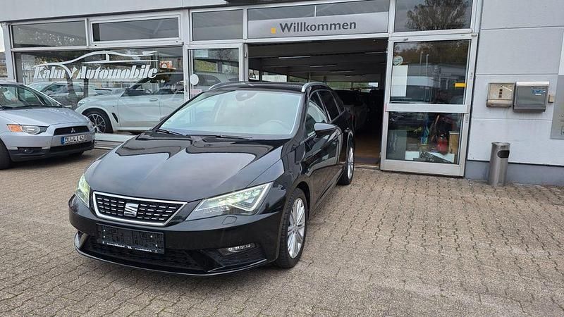 Schwarz Gebraucht 2020 Seat Leon ST XCELLENCE Kombi | 17.990 € (Superpreis) - Bild 1/4