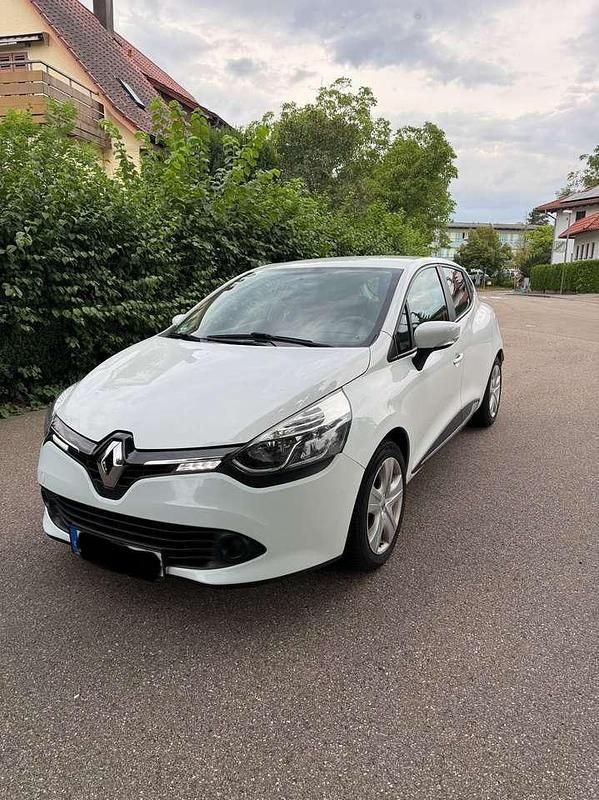 Weiß Gebraucht 2014 Renault Clio IV Dynamique Kleinwagen | 5.399 € (Fairer Preis) - Bild 1/4