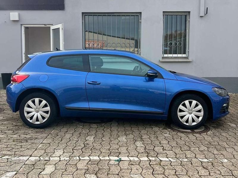 Gebraucht VW Scirocco 122 PS (89 kW) 2008 Rising blue metallic Coupé
