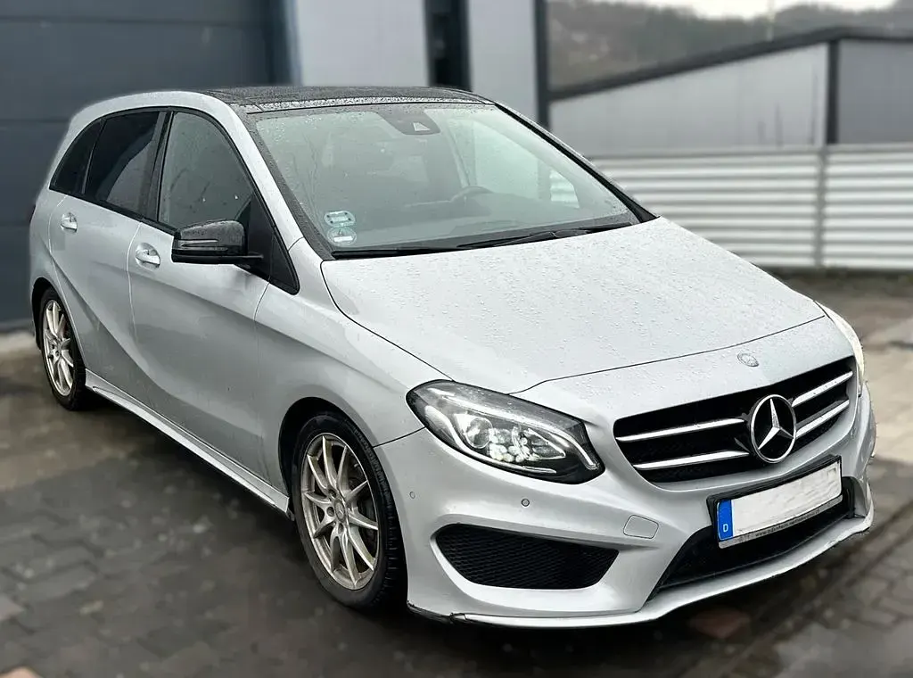Gebraucht Mercedes B200 AMG 136 PS (100 kW) 2015 Silber Kleinwagen