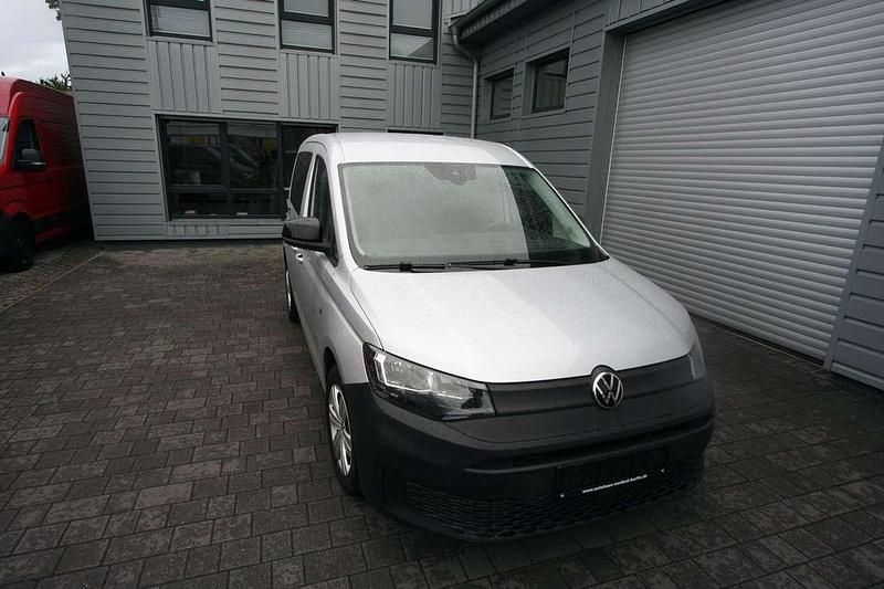 Reflexsilber metallic Gebraucht 2021 VW Caddy Basis Van / Kleinbus | 18.890 € (Guter Preis) - Bild 1/4