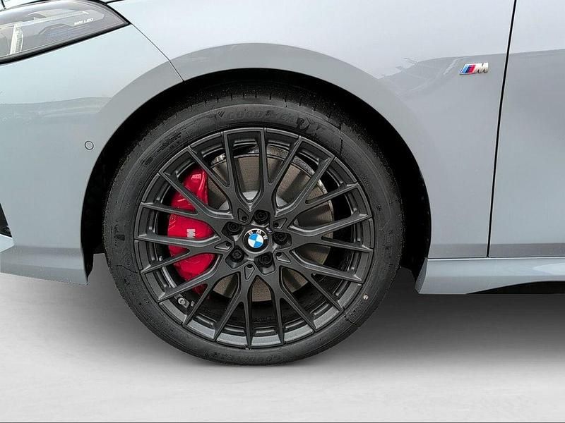 Neu BMW M135 M Sport 300 PS (220 kW) 2026 Alpinweiss iii Kleinwagen