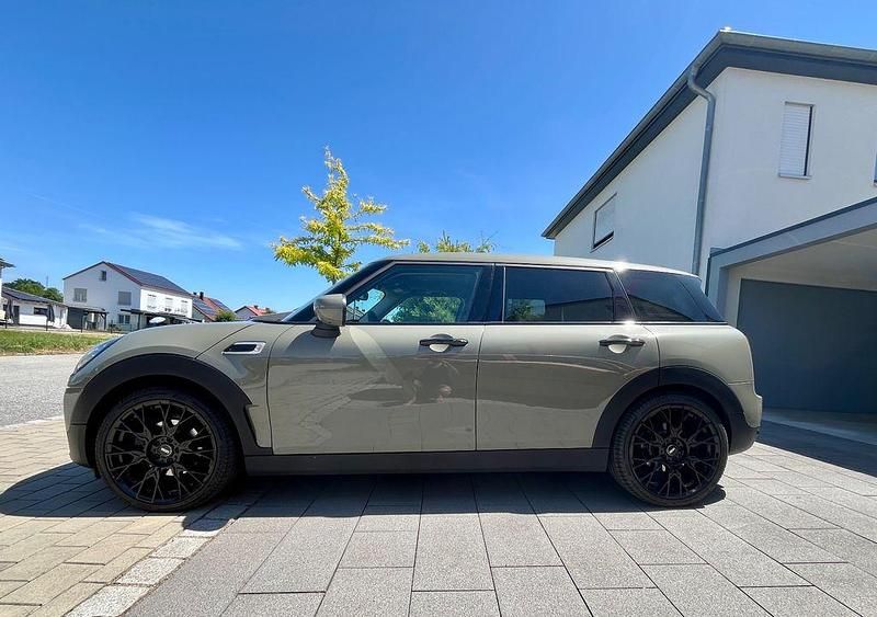 Grau Gebraucht 2019 Mini Cooper Kleinwagen | 17.500 € (Fairer Preis) - Bild 1/4