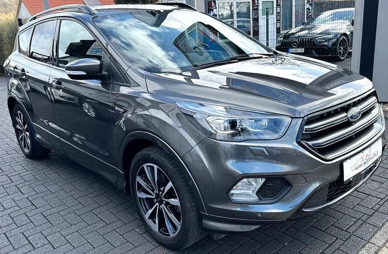 Gebraucht Ford Kuga ST-Line 150 PS (110 kW) 2018 Grau SUV