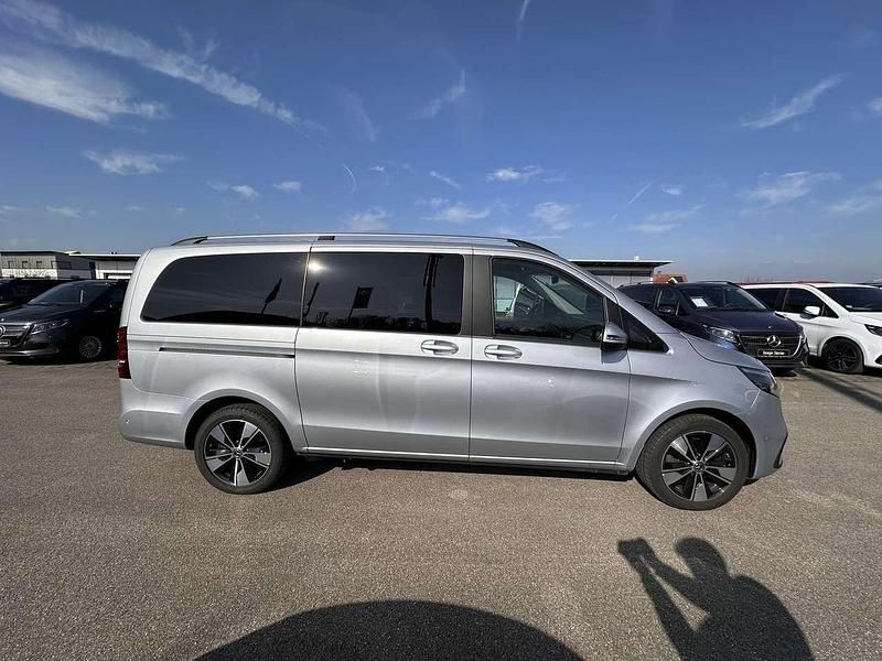 Gebraucht Mercedes E250 Style 190 PS (139 kW) 2024 Hightechsilber Kombi