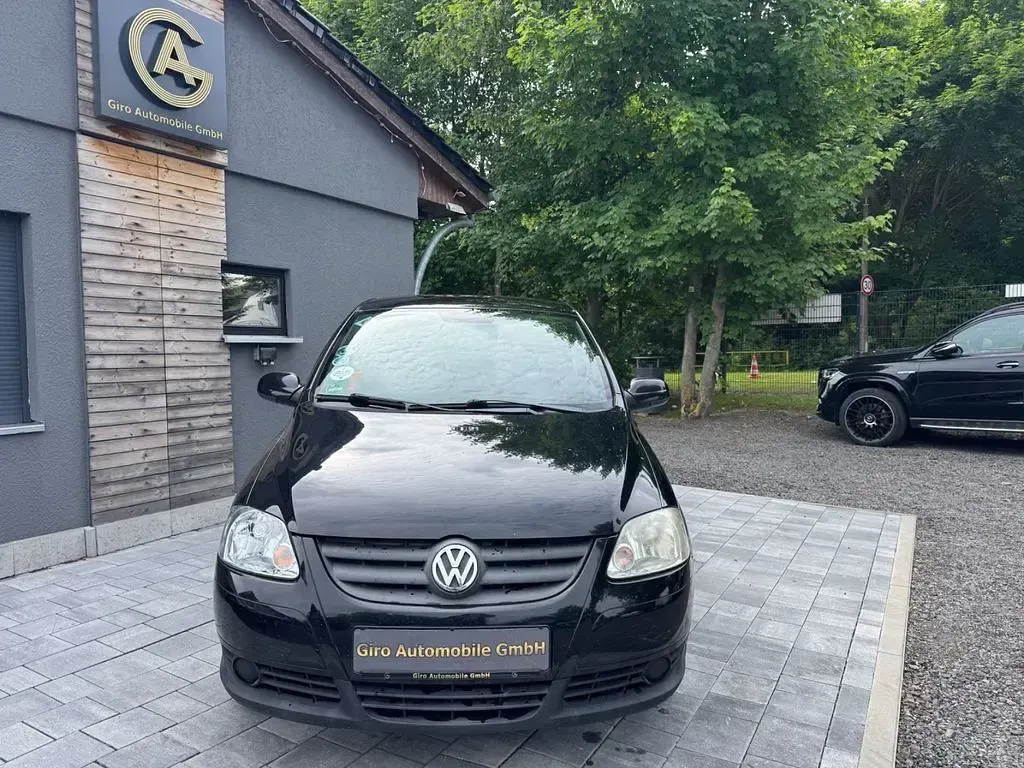 Gebraucht VW Fox Basis 54 PS (39 kW) 2006 Schwarz Kleinwagen