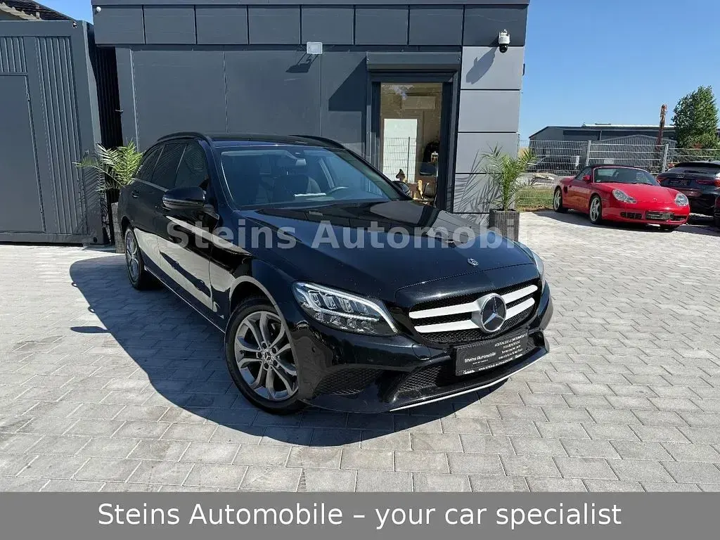 Gebraucht Mercedes C200 184 PS (135 kW) 2019 Schwarz Limousine
