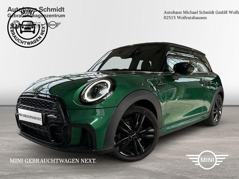 Gebraucht Mini Cooper Hatch 136 PS (100 kW) 2022 British racing green (metallic) Kleinwagen