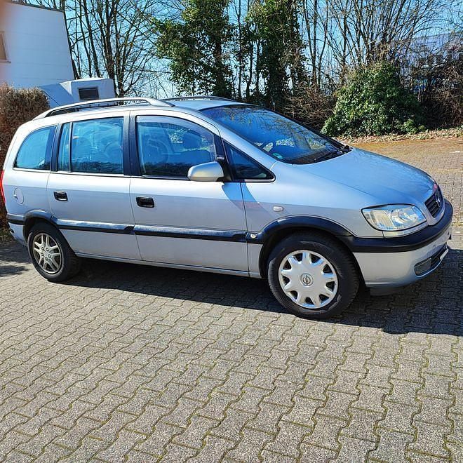 Gebraucht Opel Zafira 101 PS (74 kW) 2000 Blau Van / Kleinbus