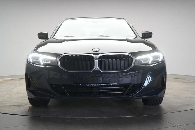 Gebraucht BMW 320 190 PS (139 kW) 2024 Dravitgrau Limousine