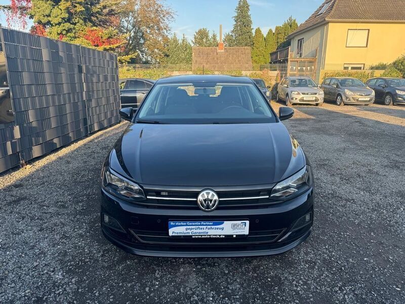 Schwarz Gebraucht 2018 VW Polo Comfortline Kleinwagen | 9.800 € (Fairer Preis) - Bild 1/4