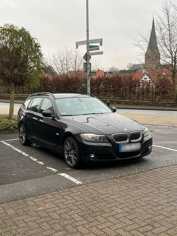 Gebraucht BMW 325 197 PS (144 kW) 2008 Schwarz Kombi