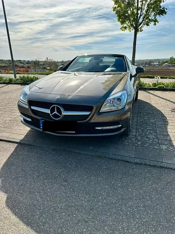 Gebraucht Mercedes SLK200 184 PS (135 kW) 2012 Beige Cabrio