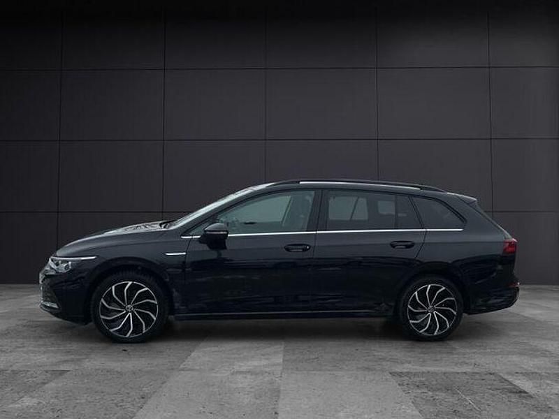 Gebraucht VW Golf VIII Style 190 PS (139 kW) 2022 Deep black perleffekt Kombi