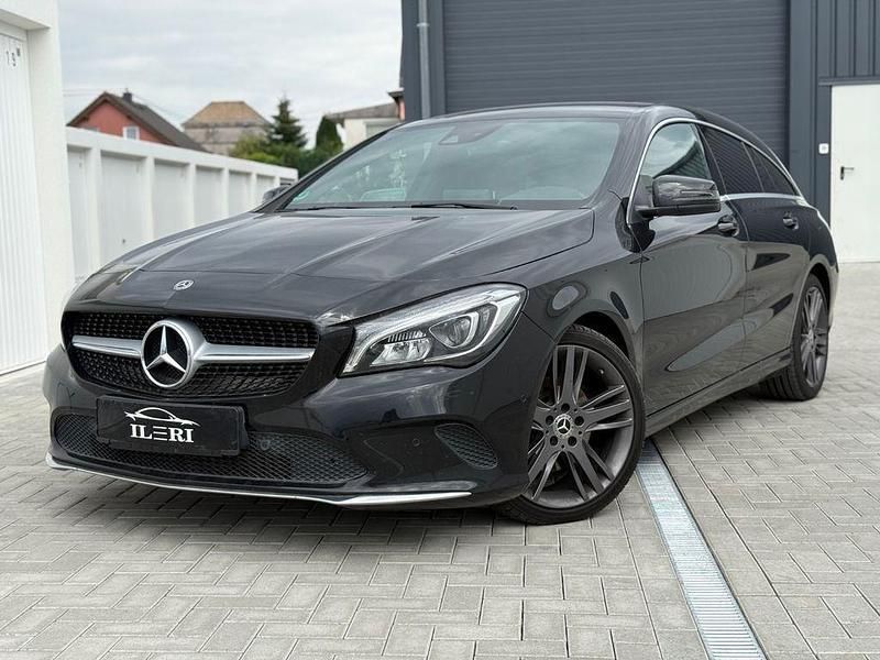Schwarz Gebraucht 2017 Mercedes CLA220 Shooting Brake Business Kombi | 19.990 € (Fairer Preis) - Bild 1/4