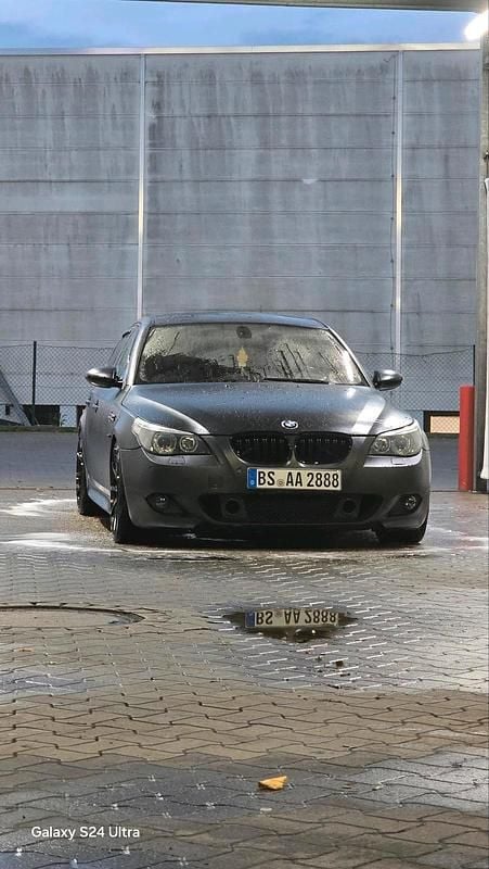Schwarz Gebraucht 2006 BMW 535 M Sport Limousine | 9.000 € (Superpreis) - Bild 1/4