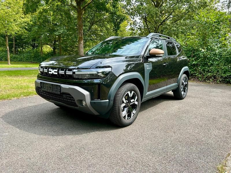 Schwarz Gebraucht 2025 Dacia Duster Extreme SUV | 24.900 € - Bild 1/4