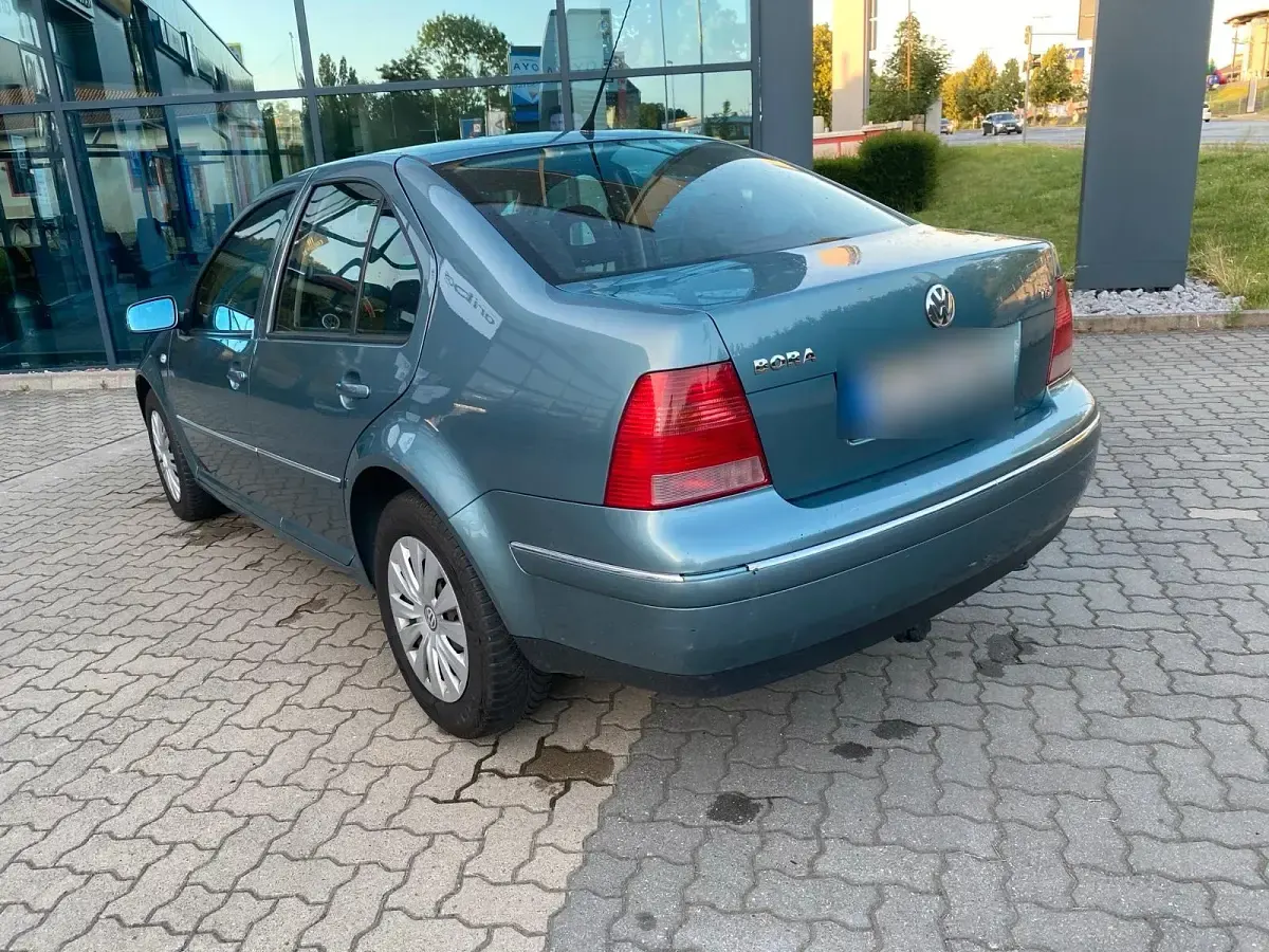 Gebraucht VW Bora 101 PS (74 kW) 2003 Grün Limousine
