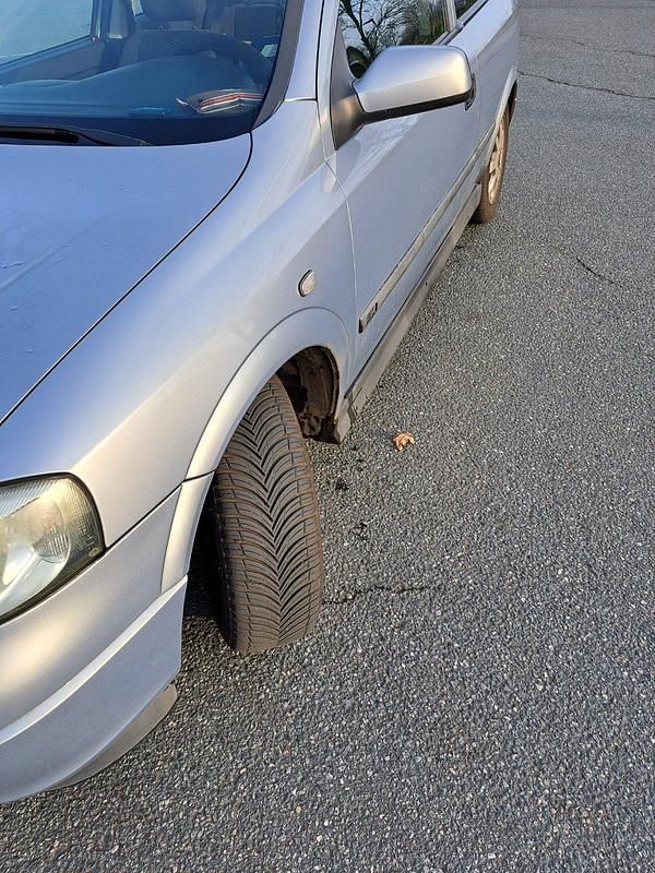 Gebraucht Opel Astra 100 PS (73 kW) 2001 Blau Coupé