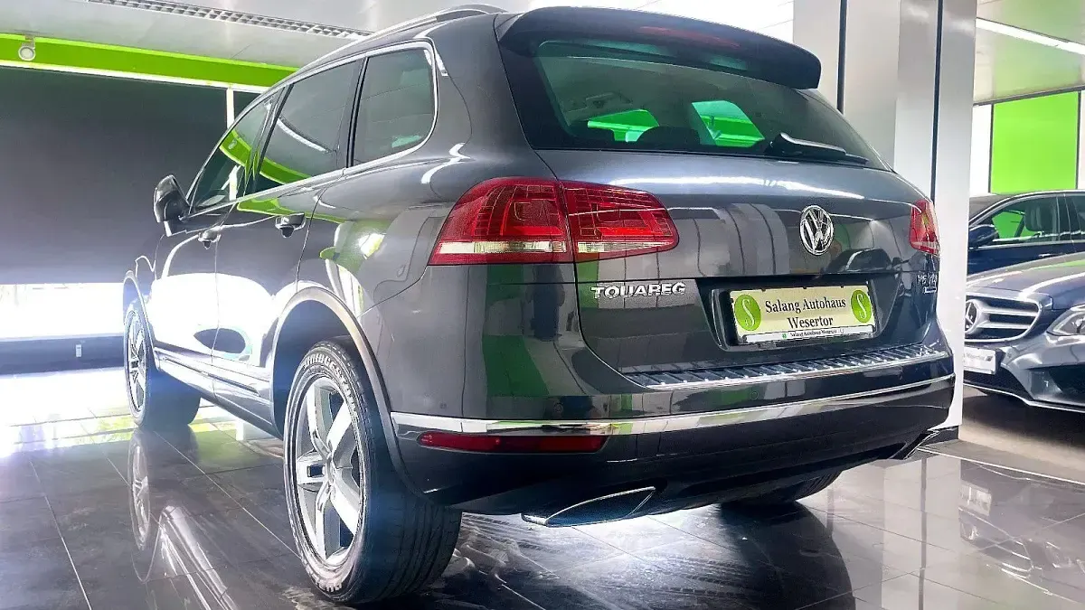 Second-hand VW Touareg 262 CP (192 kW) 2016 Gri SUV