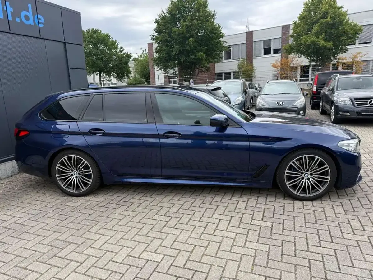 Gebraucht BMW 525 M Sport 231 PS (169 kW) 2018 Blau Kombi