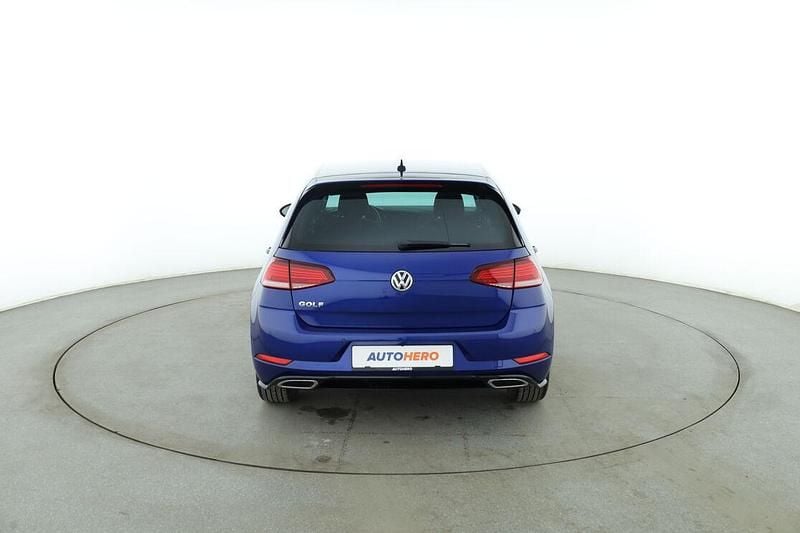 Gebraucht VW Golf VII Highline 2018 Blau Limousine