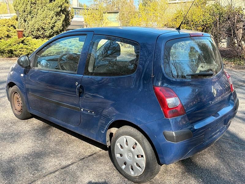 Second-hand Renault Twingo 59 CP (43 kW) 2008 Albastru Hatchback