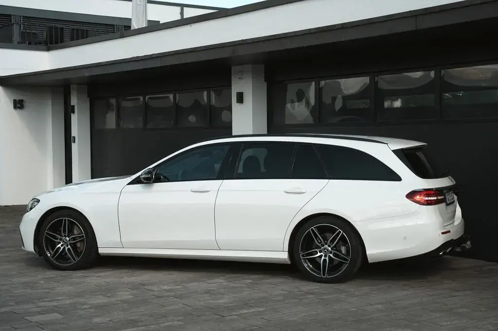 Gebraucht Mercedes E400 330 PS (242 kW) 2020 Weiß Kombi