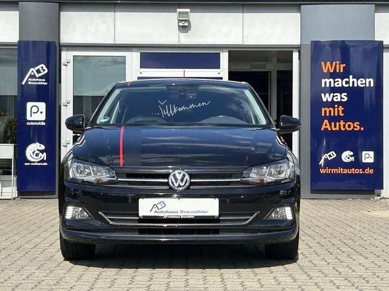 Deep black perleffekt Gebraucht 2019 VW Polo Beats Limousine | 11.950 € (Fairer Preis) - Bild 1/4