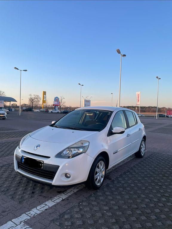 Gebraucht Renault Clio II Expression 75 PS (55 kW) 2011 Weiß Limousine