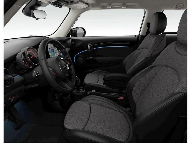 Gebraucht Mini Cooper Classic 136 PS (100 kW) 2023 Schwarz Kleinwagen