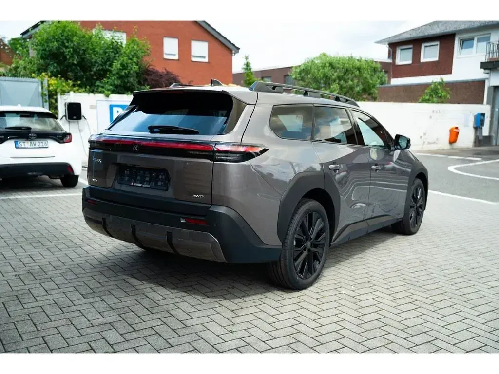 Neu Toyota bZ4X Lounge 280 kW (381 PS) 2026 Bronze SUV