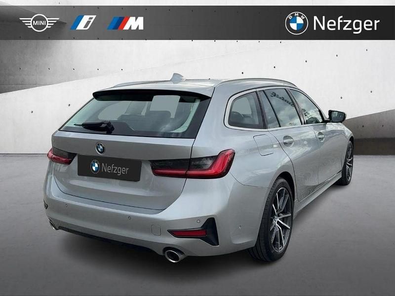 Gebraucht BMW 330 Sport Line 286 PS (210 kW) 2021 Silber Kombi