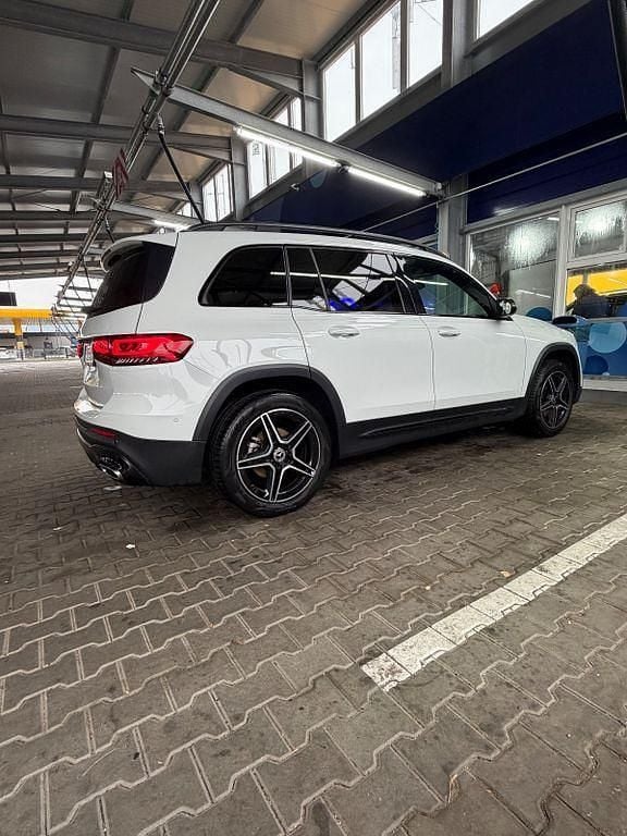 Weiß Gebraucht 2022 Mercedes GLB200 AMG line SUV | 34.300 € (Guter Preis) - Bild 1/4