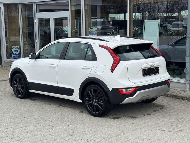 Gebraucht Kia Niro Edition 7 141 PS (103 kW) 2023 Weiß SUV