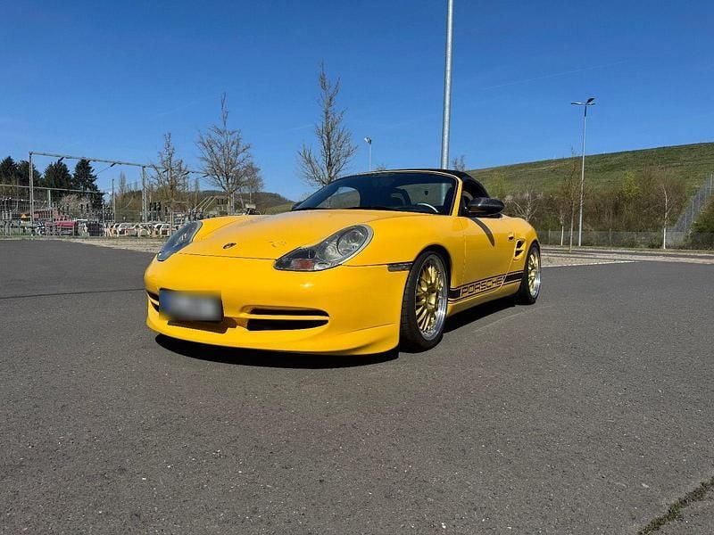 Second-hand Porsche Boxster 260 CP (191 kW) 2000 Galben Cabrio