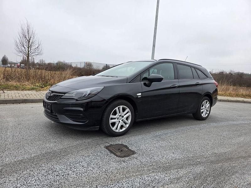 Gebraucht Opel Astra Basis 110 PS (80 kW) 2020 Schwarzmetallic Kombi