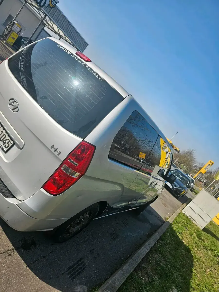 Gebraucht Hyundai H-1 2008 Silber Van / Kleinbus