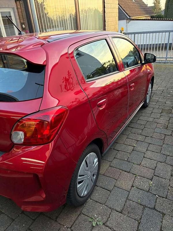 Second-hand Mitsubishi Space Star 71 CP (52 kW) 2022 Berlinǎ