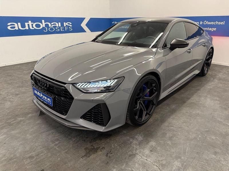 Grau Gebraucht 2023 Audi RS7 Performance Kleinwagen | 127.900 € (Teuer) - Bild 1/4