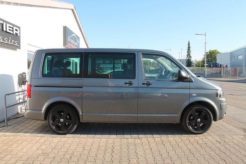 Second-hand VW T5 140 CP (102 kW) 2010 Gri Van
