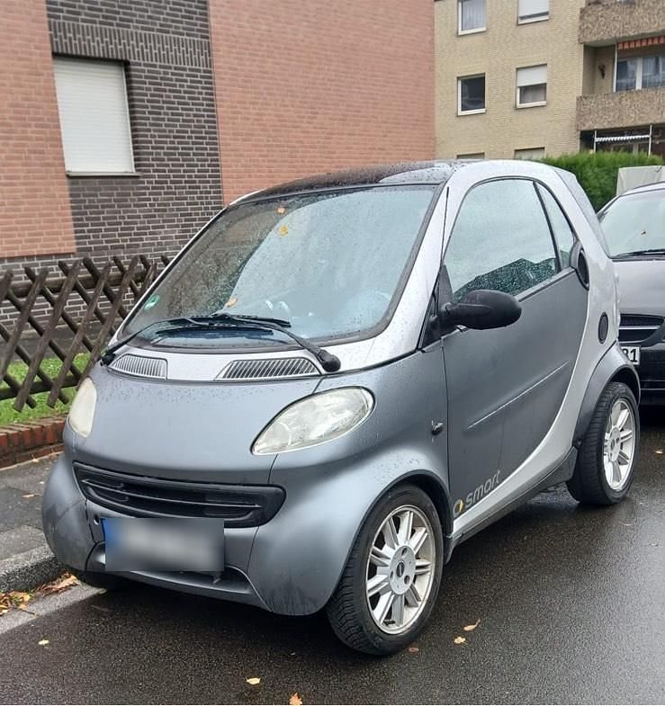 Andere farben Gebraucht 2000 Smart ForTwo Coupé Kleinwagen | 1.000 € (Guter Preis) - Bild 1/4