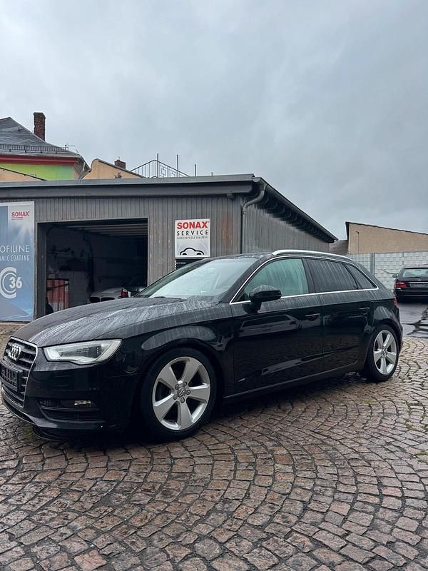 Schwarz Gebraucht 2016 Audi A3 Kombi | 11.400 € (Fairer Preis) - Bild 1/4