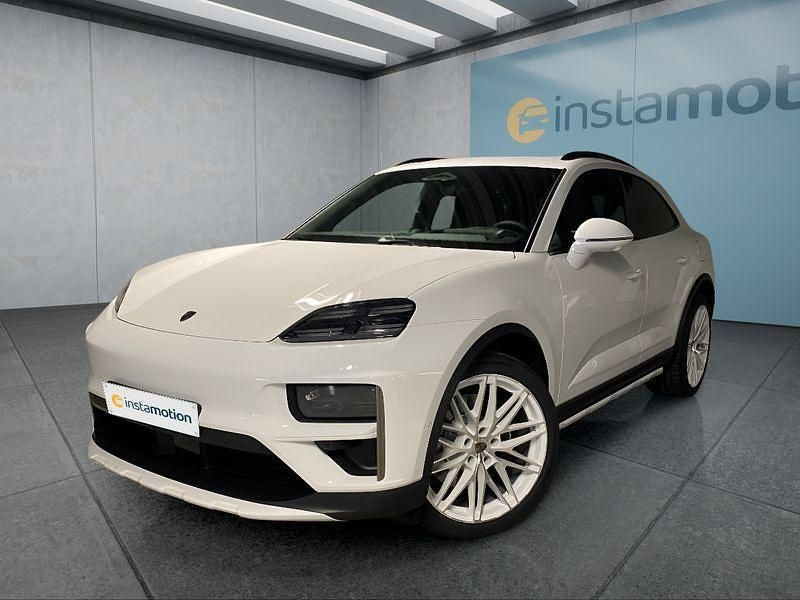 Weiß Gebraucht 2025 Porsche Macan Turbo SUV | 131.899 € (Etwas zu teuer) - Bild 1/4