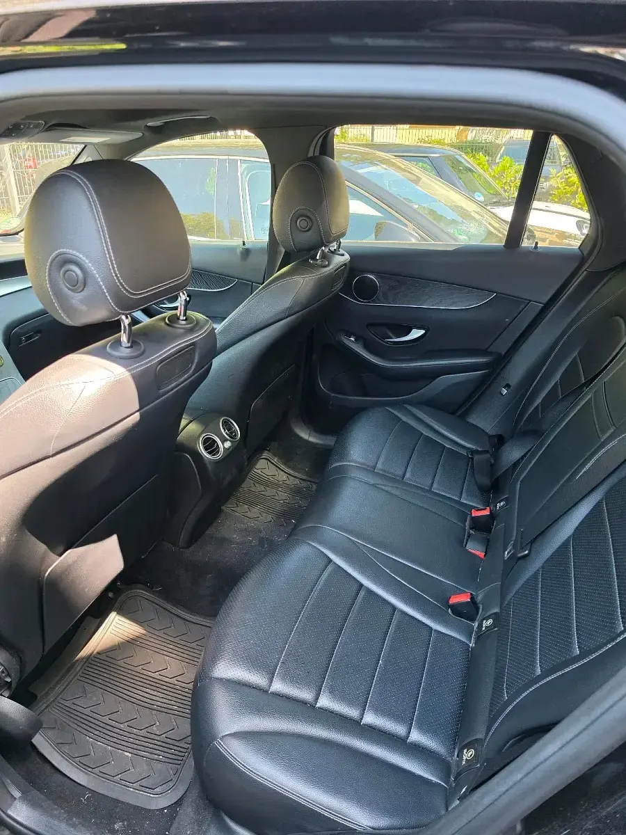 Gebraucht Mercedes GLC300 241 PS (177 kW) 2018 Schwarz SUV
