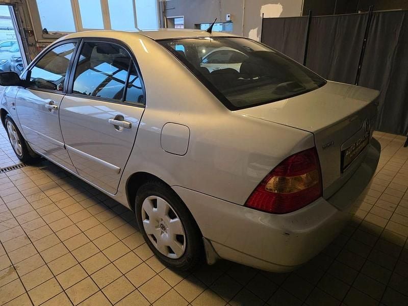 Gebraucht Toyota Corolla Cool 97 PS (71 kW) 2004 Silber Limousine